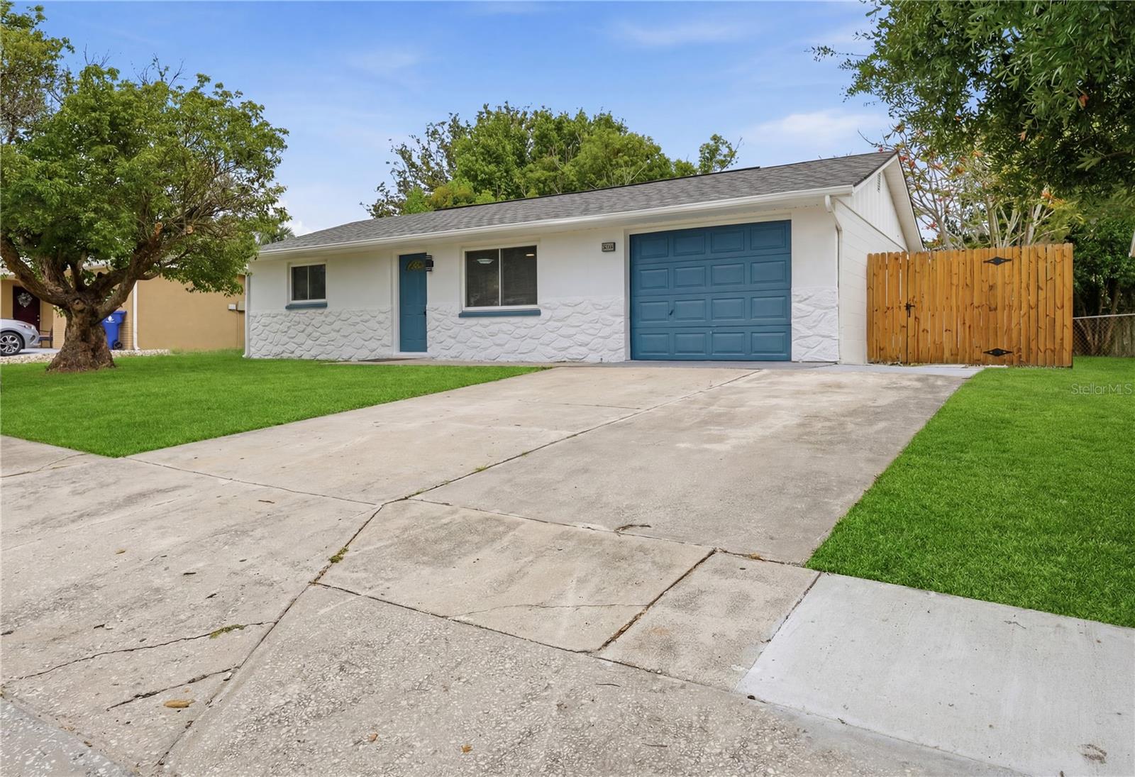 6338 ABERDEEN AVE, New Port Richey FL 34653