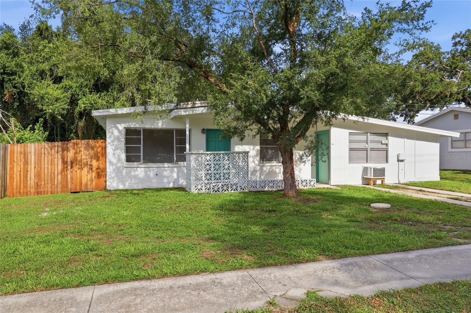 410 S OAKWOOD AVE, Brandon FL 33511