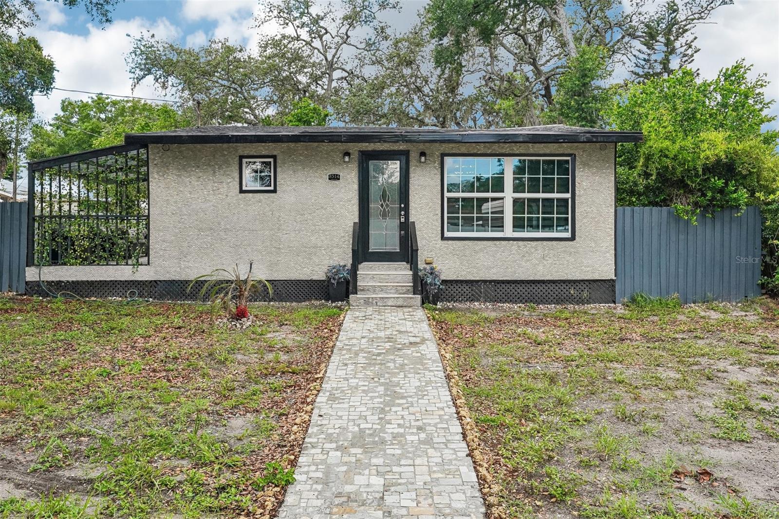 8514 N BRANCH AVE, Tampa FL 33604