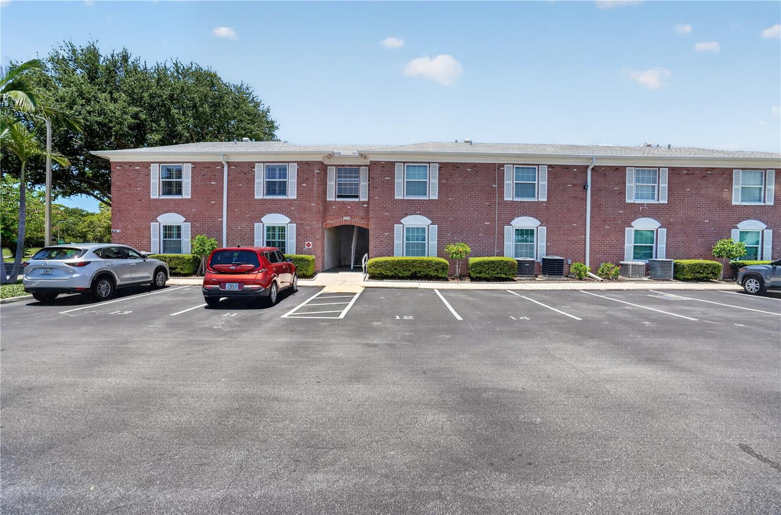 3595 40TH AVE S #2, St Petersburg FL 33711