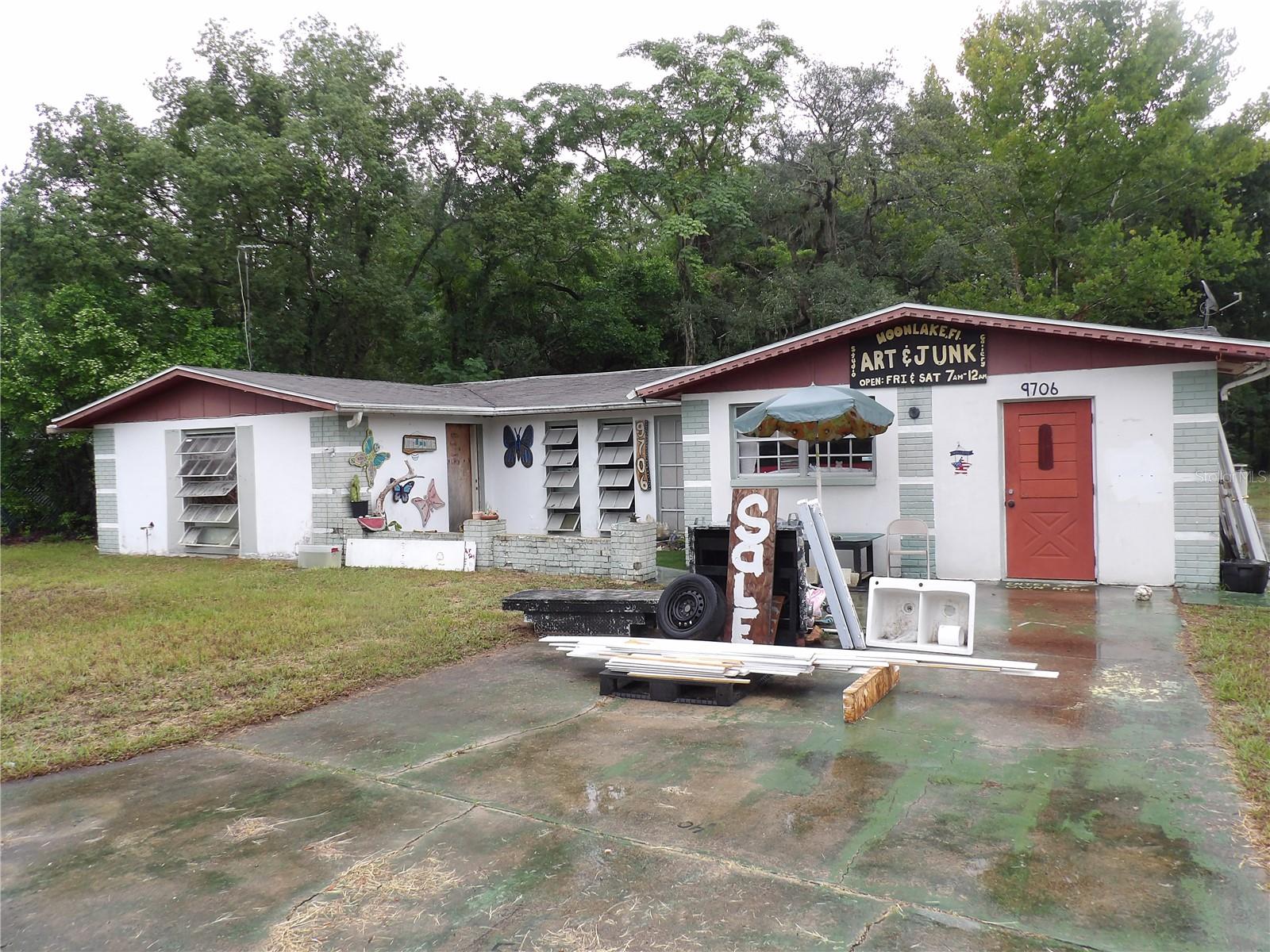 9706 MOON LAKE RD, New Port Richey FL 34654