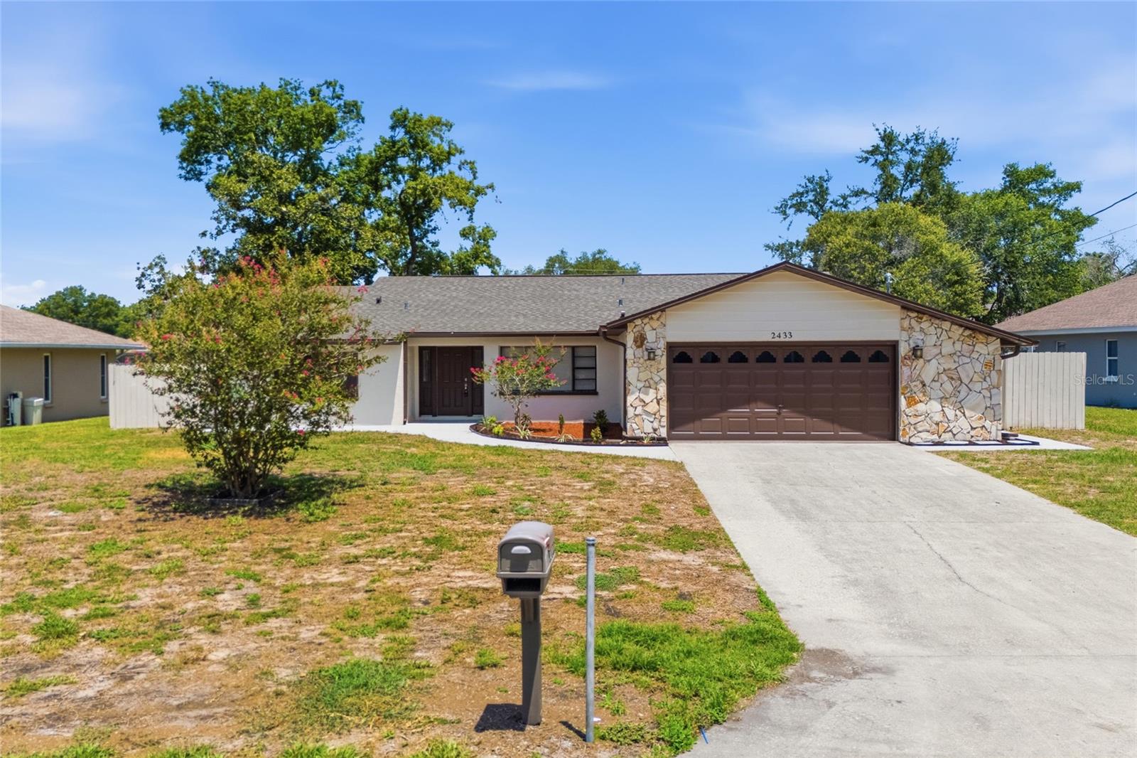 2433 WATERFALL DR, Spring Hill FL 34608