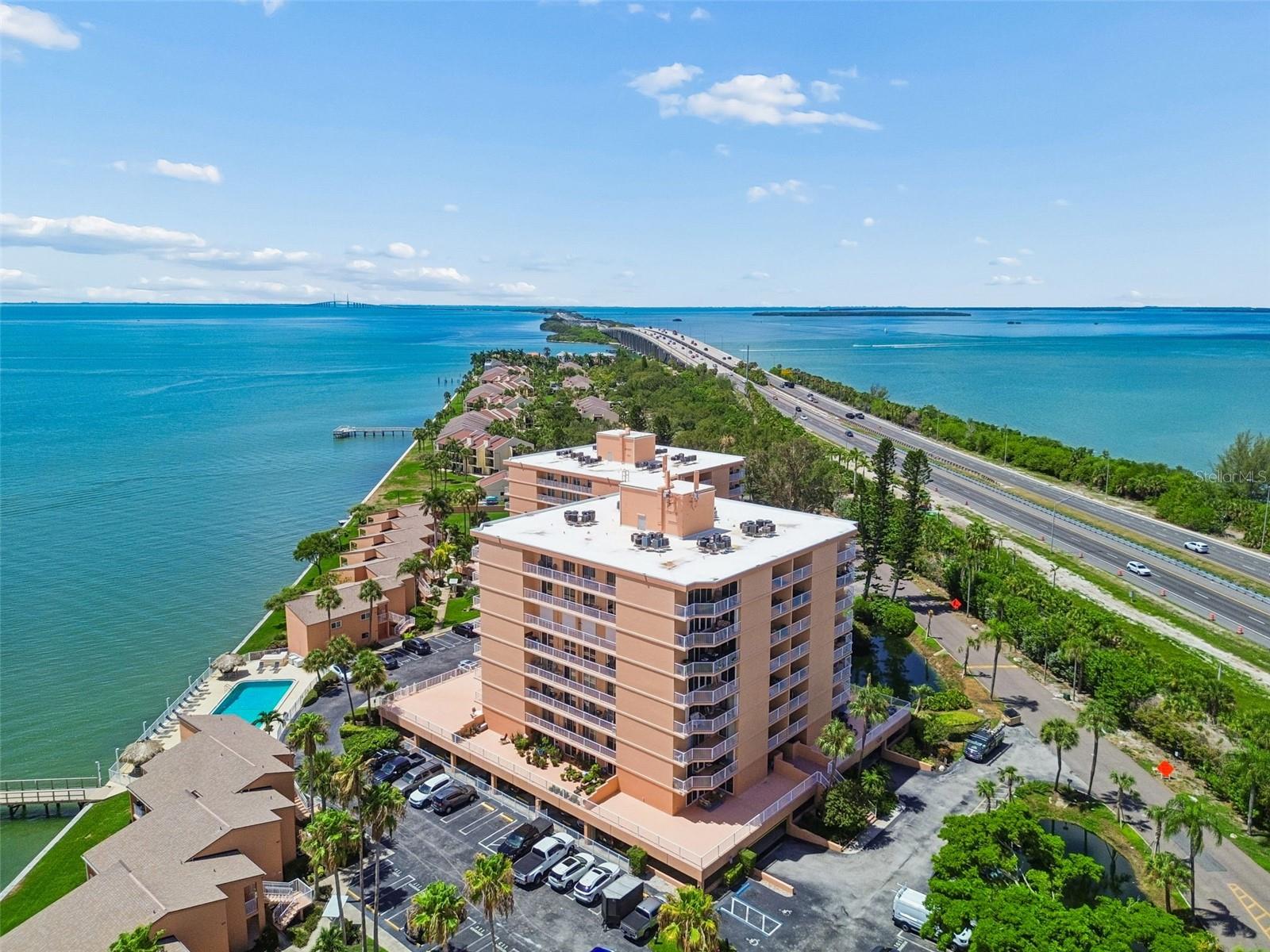 7430 SUNSHINE SKYWAY LN S #201, St Petersburg FL 33711