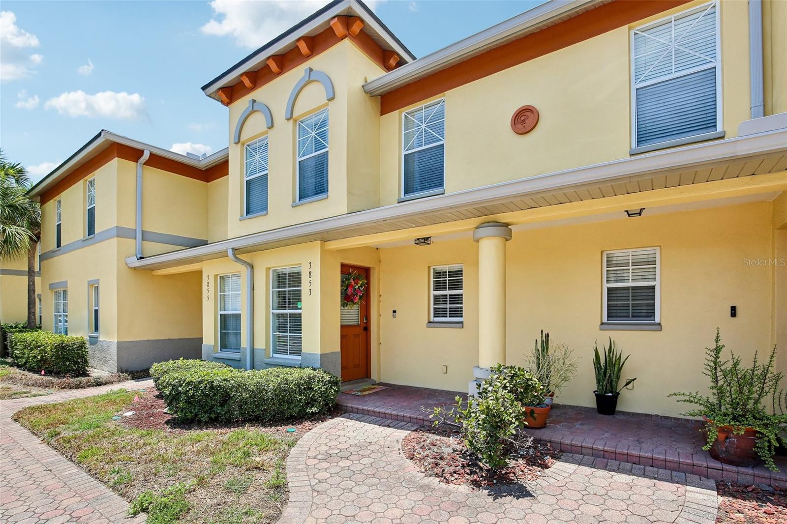 3853 ISLAND WAY, St Petersburg FL 33705