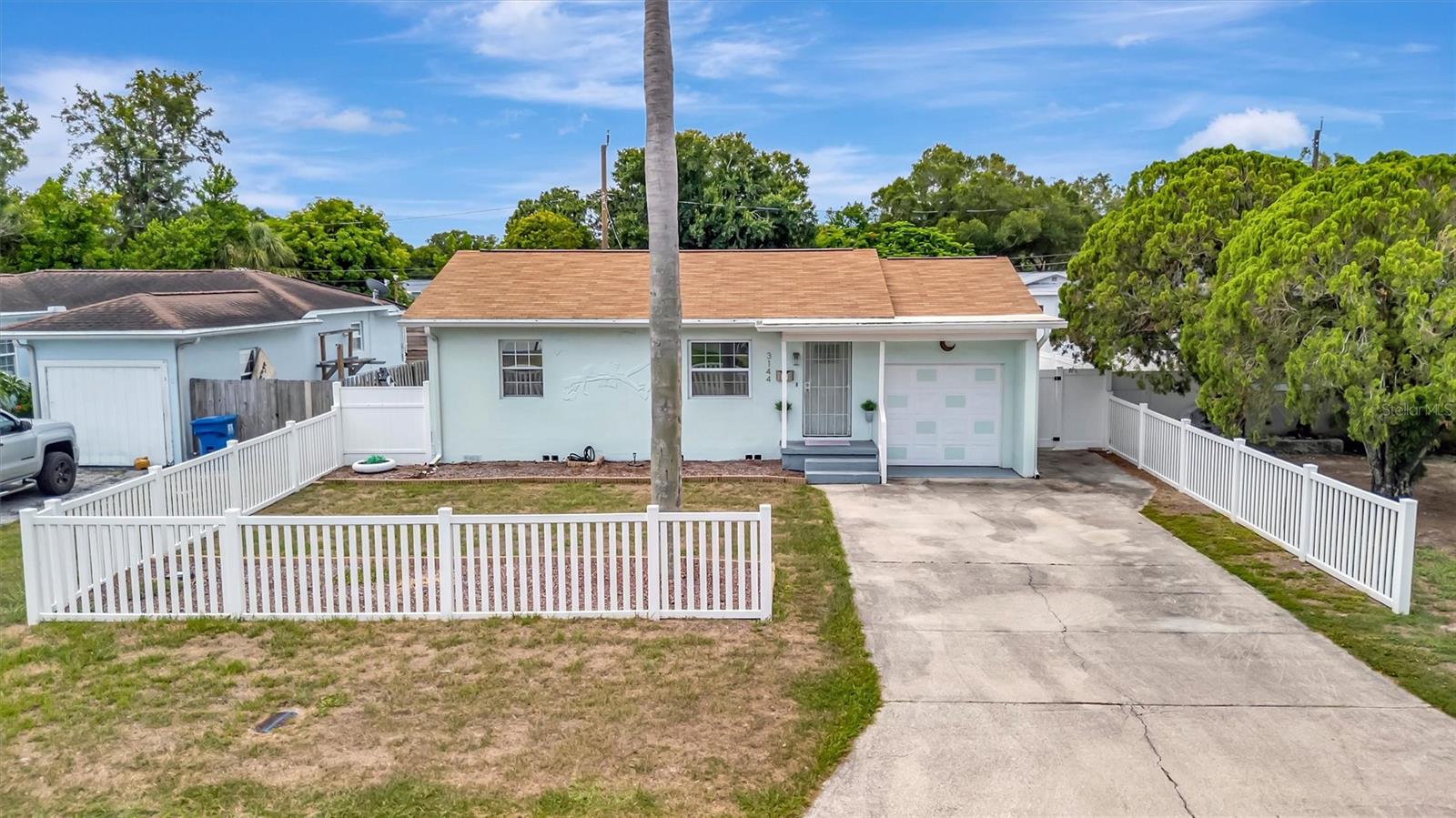 3144 33RD AVE N, St Petersburg FL 33713