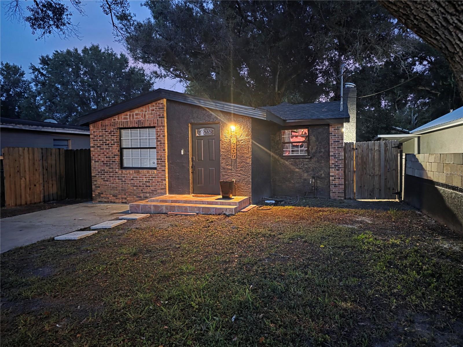 4607 N 35TH ST, Tampa FL 33610