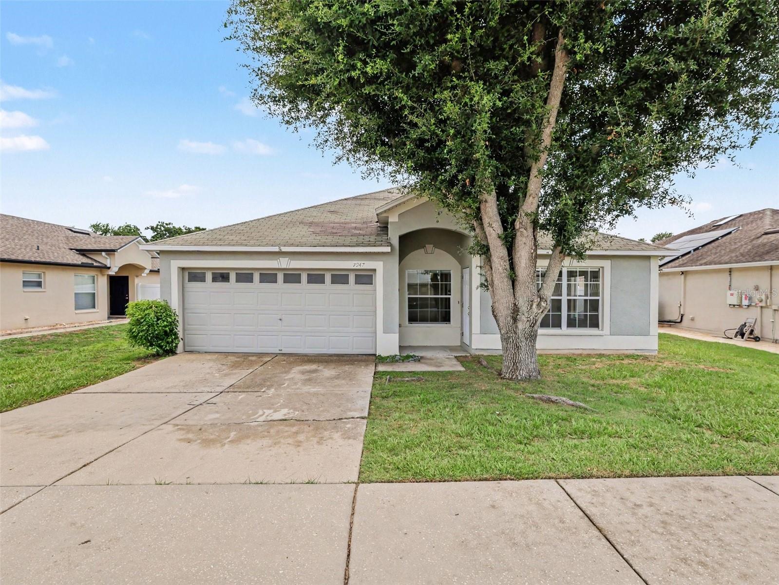 7947 MERCHANTVILLE CIR, Zephyrhills FL 33540