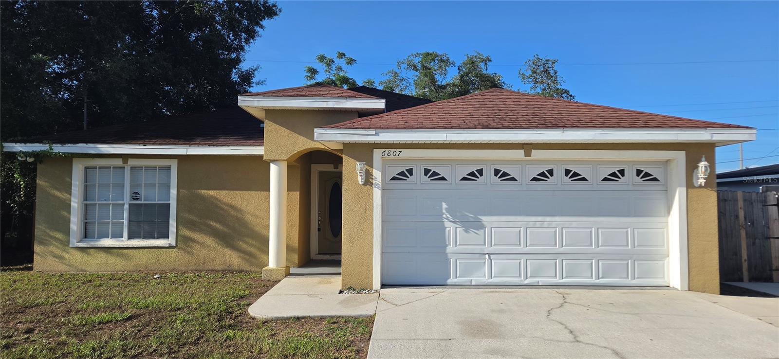 6807 E NORTH BAY ST, Tampa FL 33610
