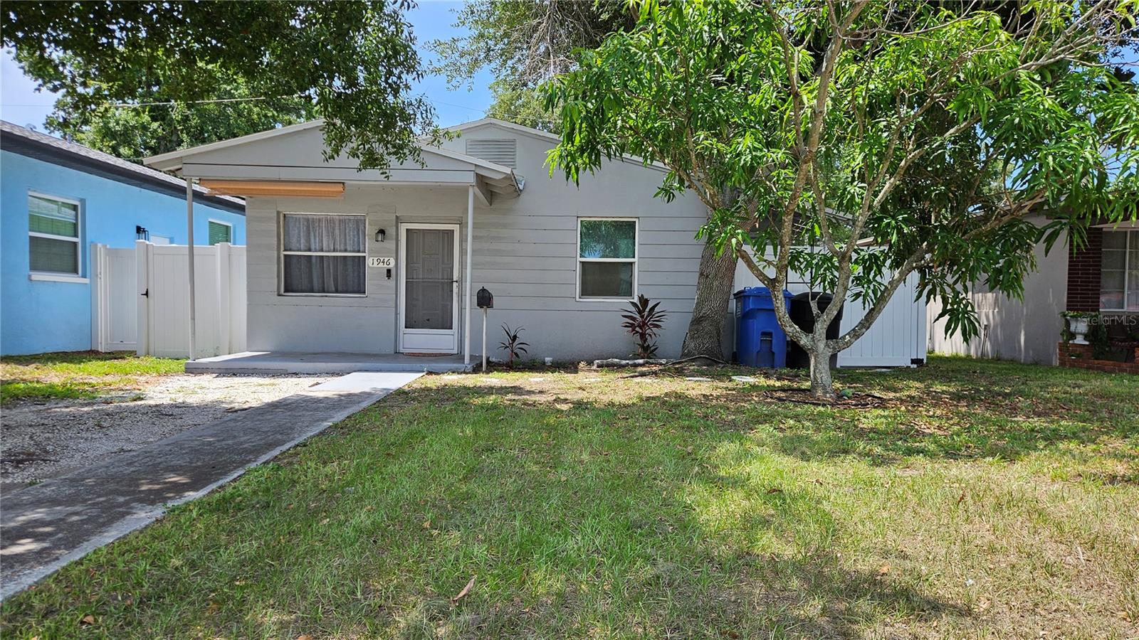 1946 15TH AVE S, St Petersburg FL 33705