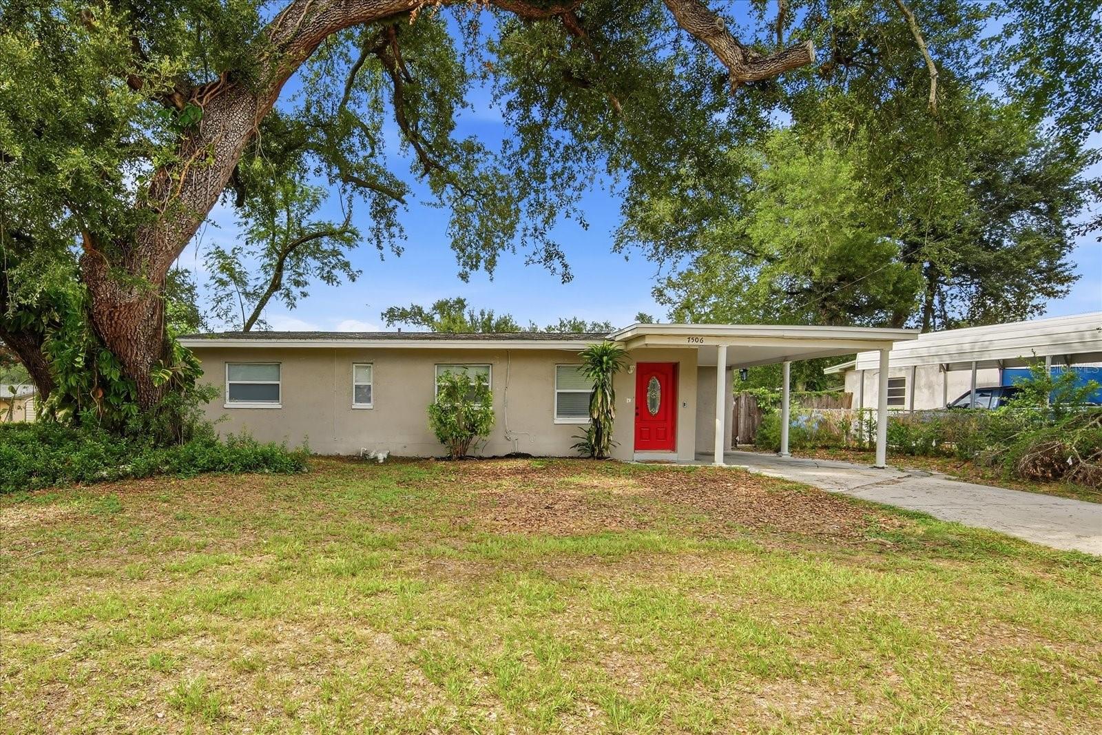 7506 CORAL VINE LN, Tampa FL 33619