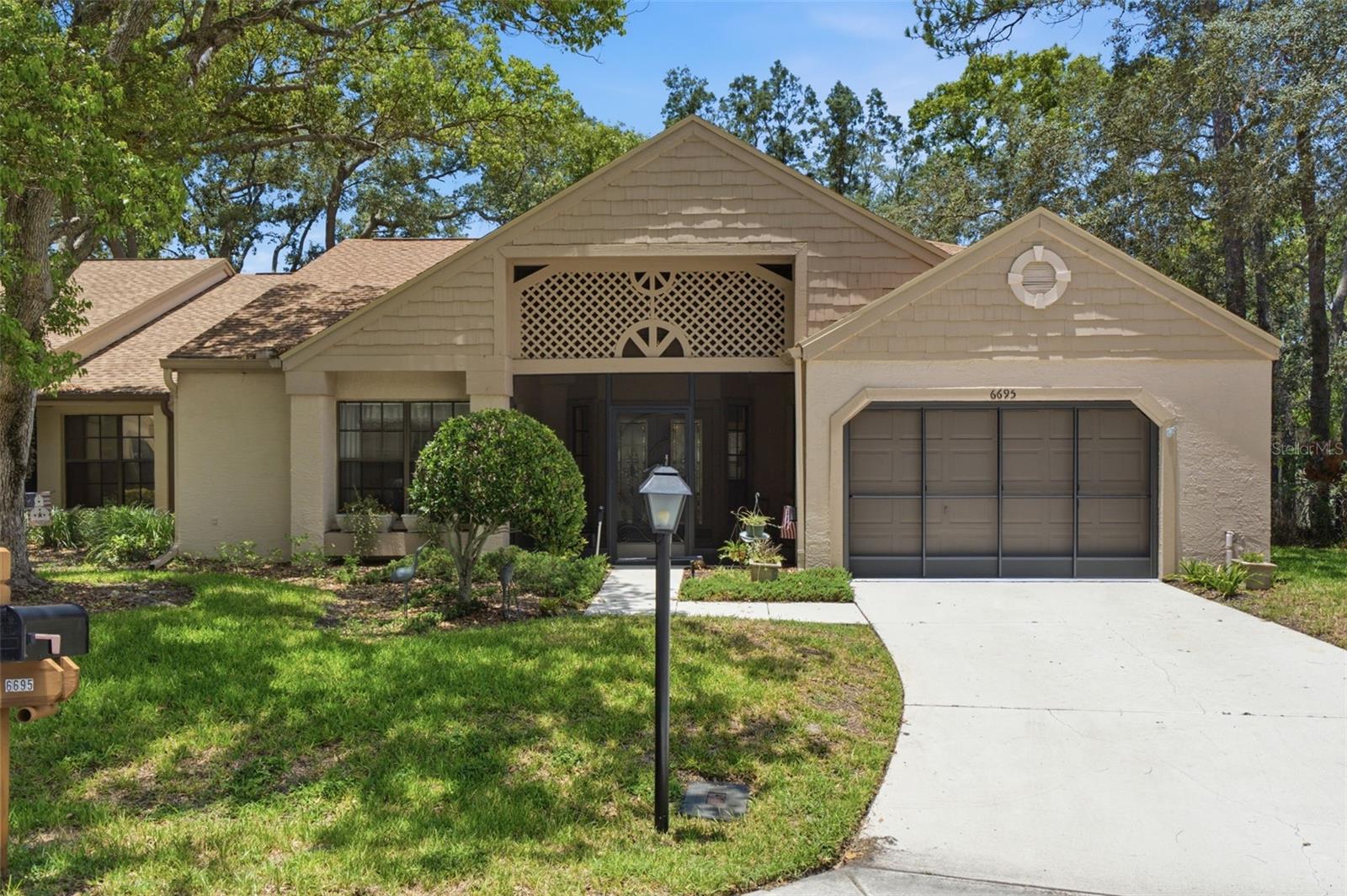 6695 PIN OAK CT, Spring Hill FL 34606