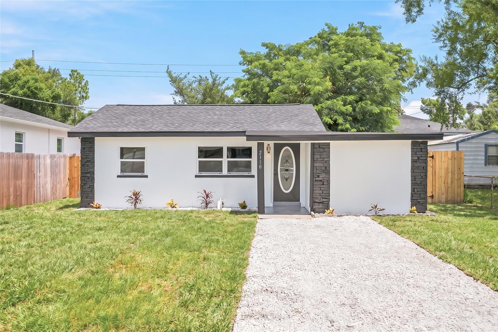 2110 E NEDRO RD, Tampa FL 33604