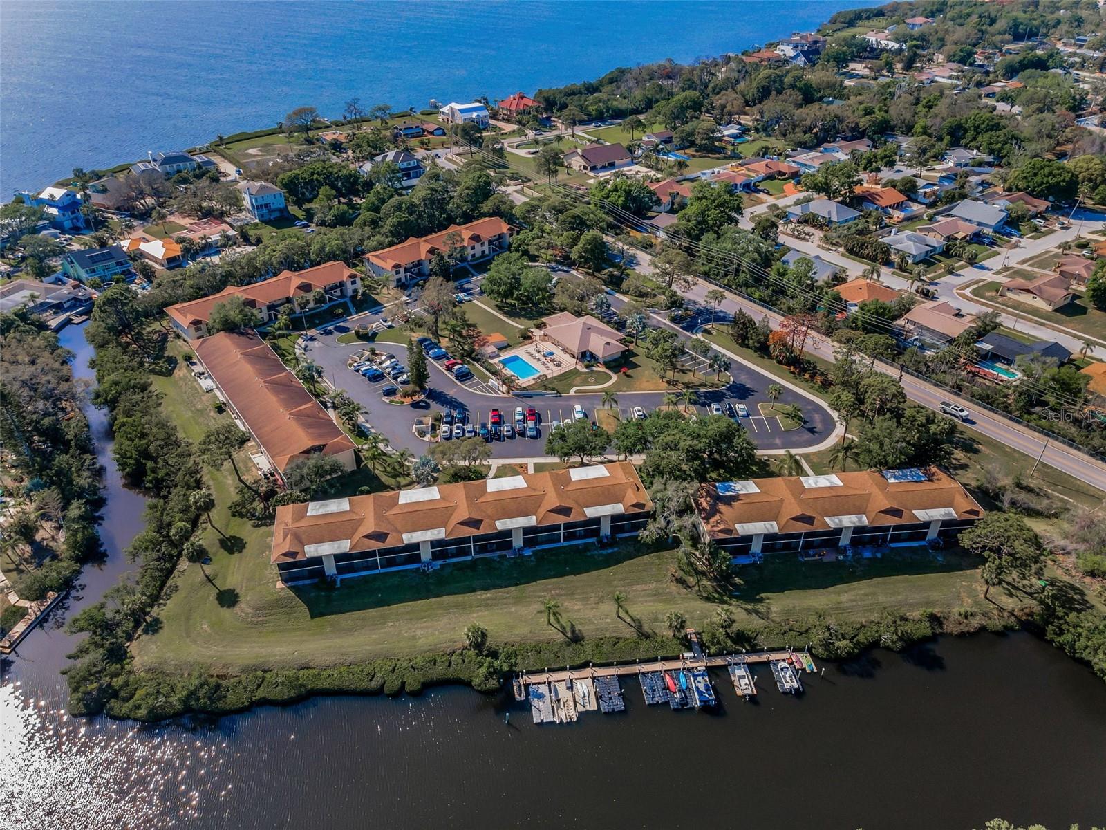 1686 SEASCAPE CIR, Tarpon Springs FL 34689