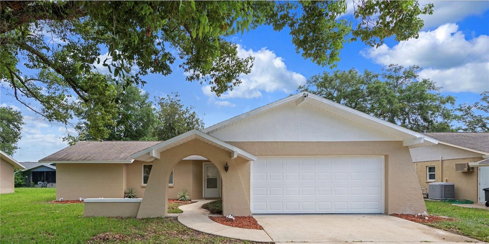 8643 WOODBRIDGE DR, New Port Richey FL 34655