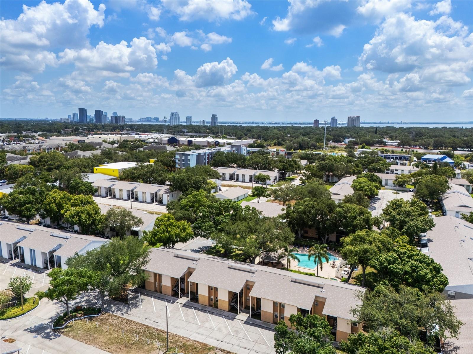 3812 N OAK DR #M72, Tampa FL 33611