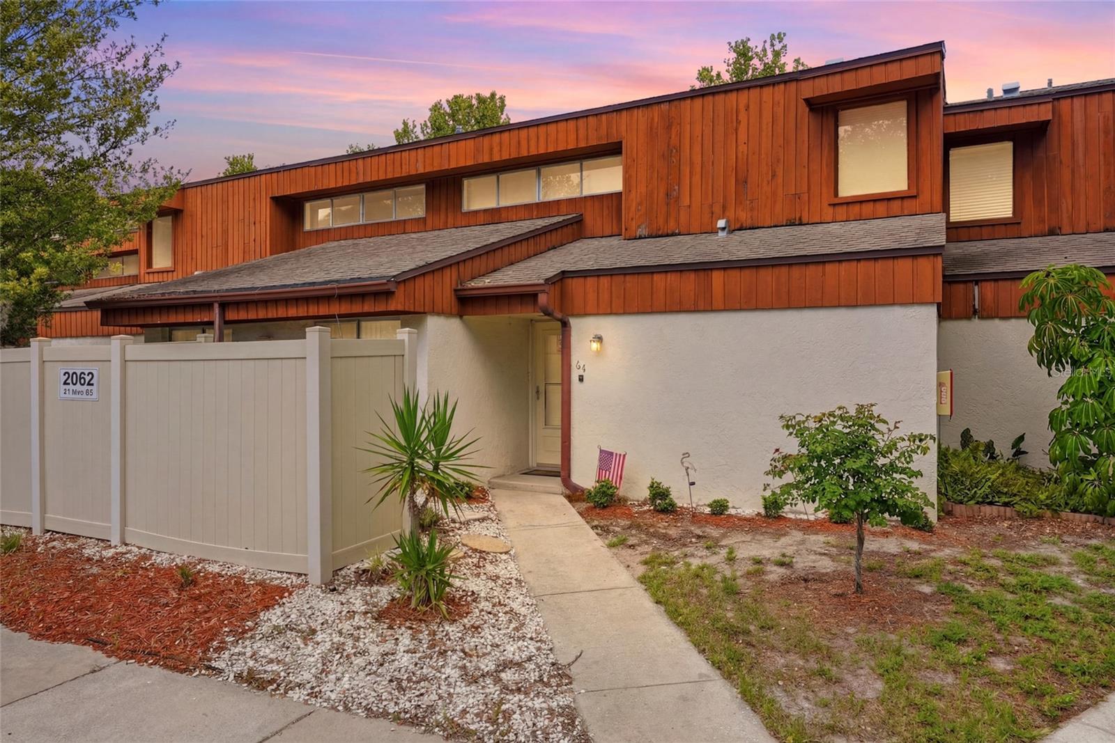 2062 SUNSET POINT RD #64, Clearwater FL 33765