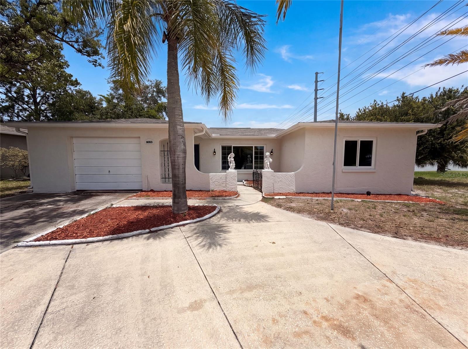 8053 EMBASSY BLVD, Port Richey FL 34668