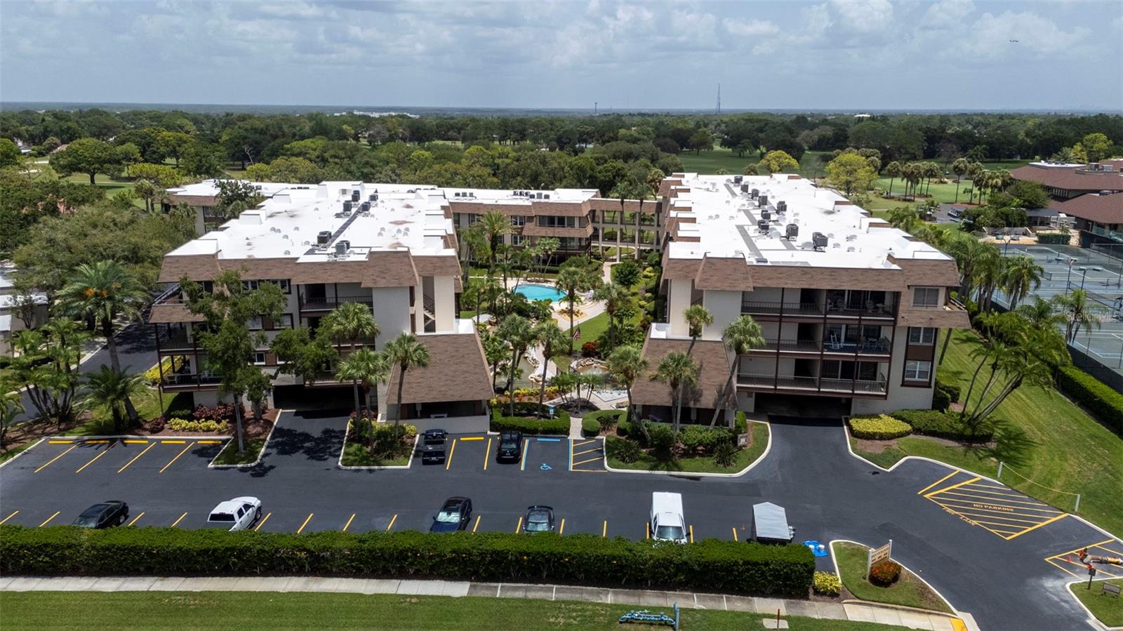 3035 COUNTRYSIDE BLVD #24B, Clearwater FL 33761
