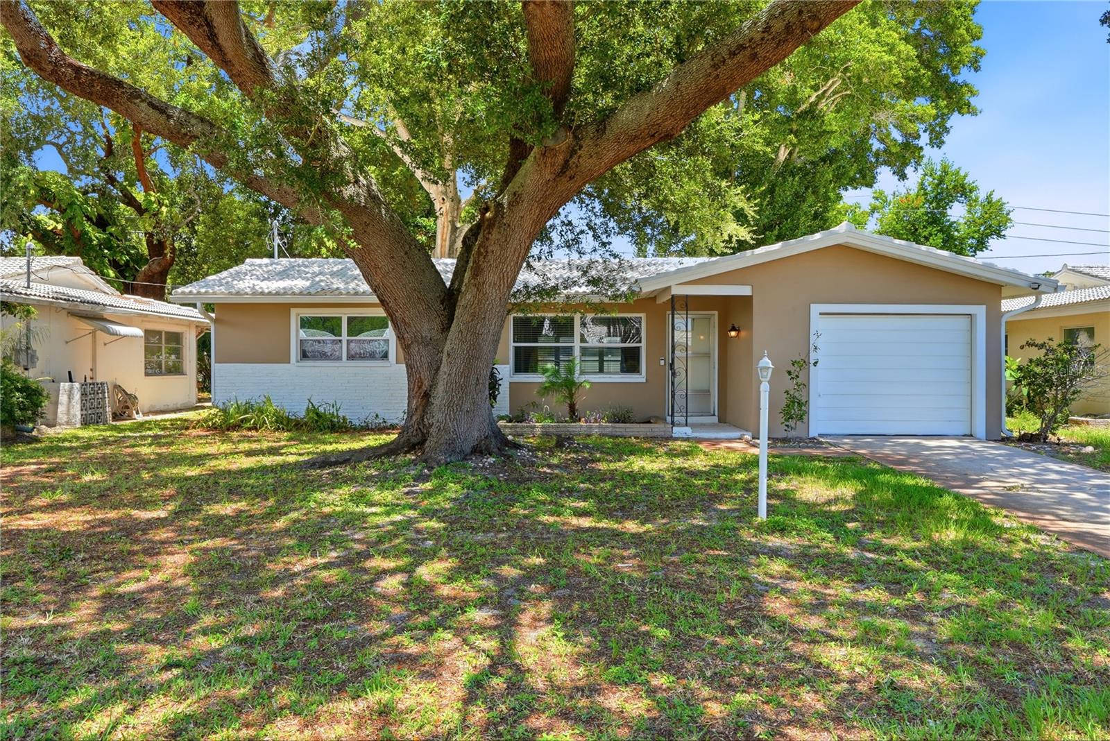2437 RUTLAND LN, Clearwater FL 33763
