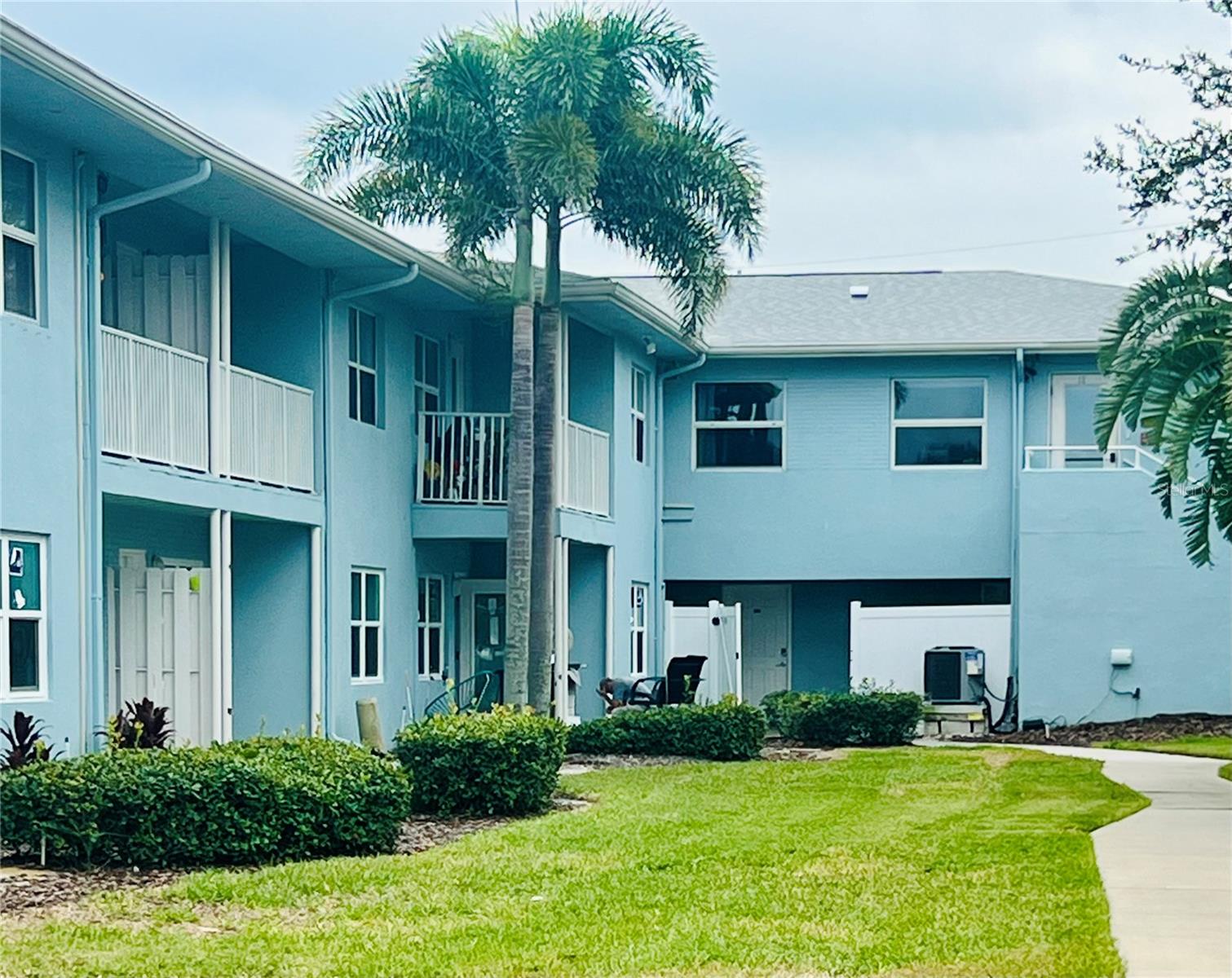 300 VENETIAN DR #2, Clearwater FL 33755