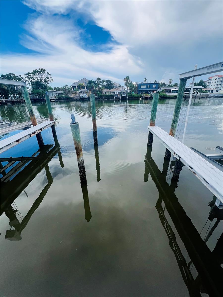 300 VENETIAN DR #3, Clearwater FL 33755