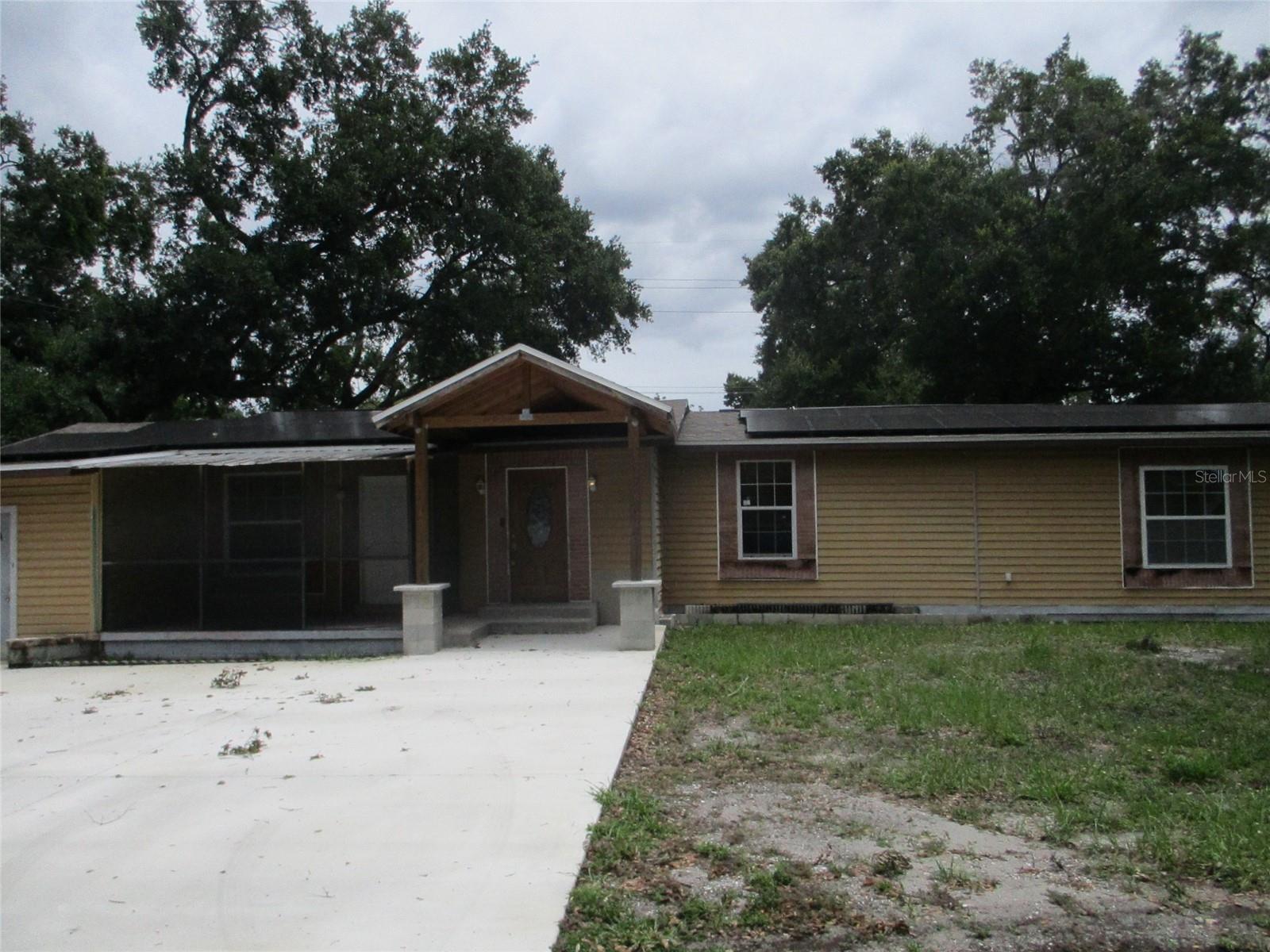 302 E 130TH AVE, Tampa FL 33612