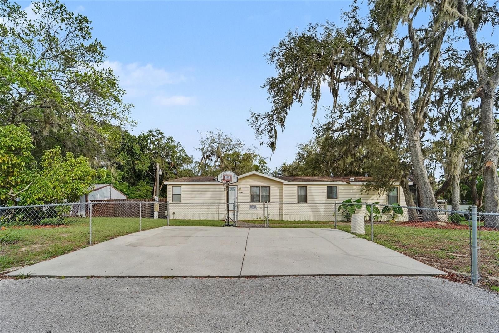 12464 LANTANA AVE, New Port Richey FL 34654