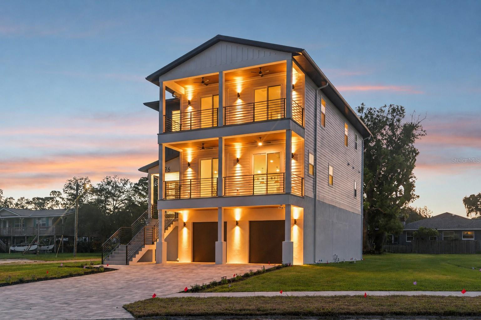 96 SHORE DR, Tarpon Springs FL 34689