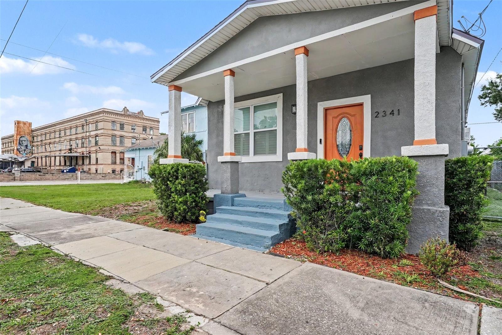 2341 W CHESTNUT ST, Tampa FL 33607