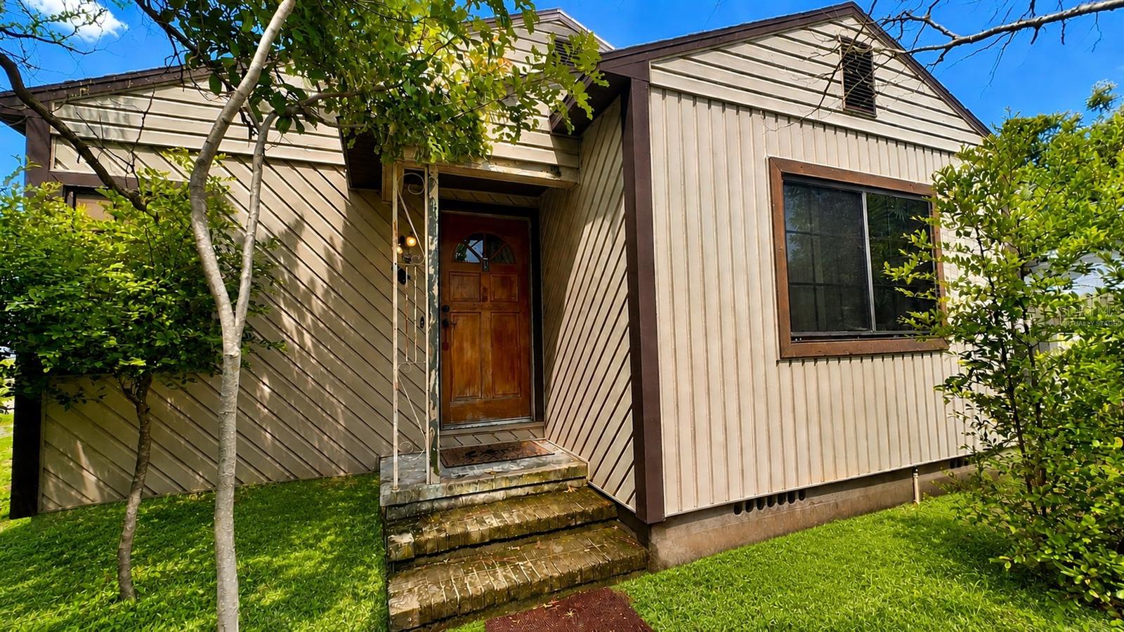 3600 3RD AVE N, St Petersburg FL 33713