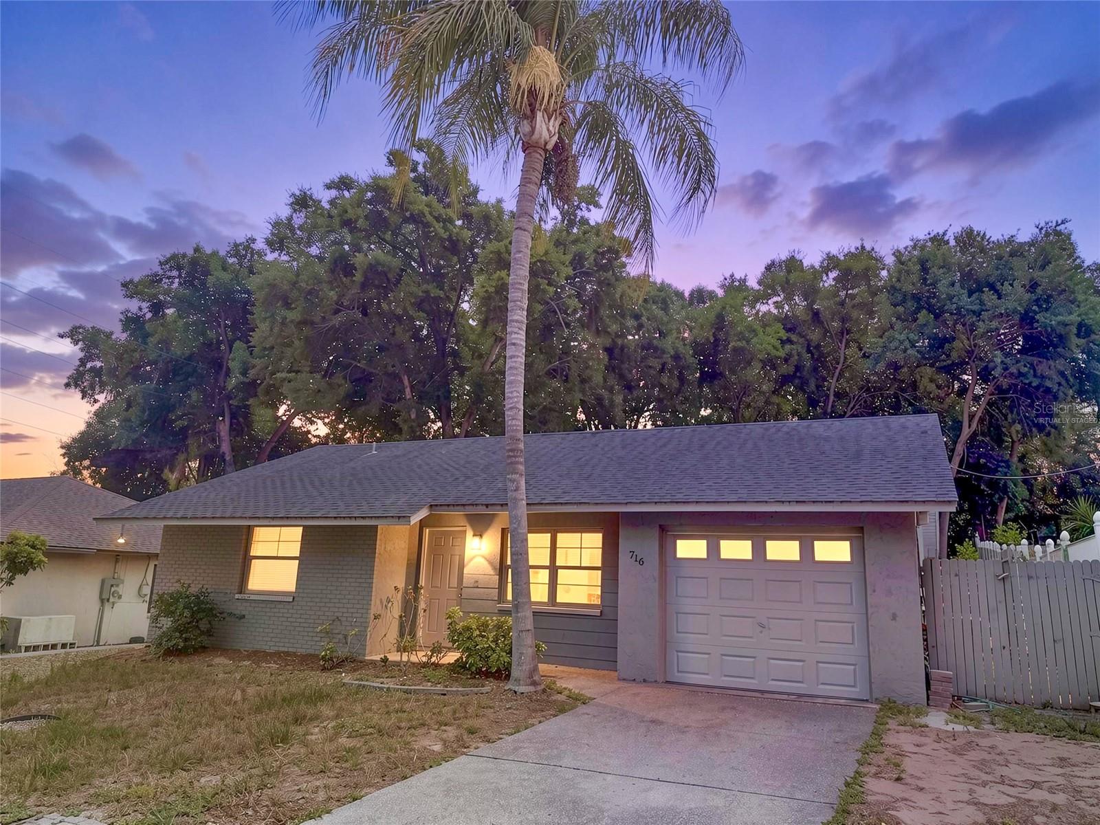 716 BOSTON ST, Tarpon Springs FL 34689