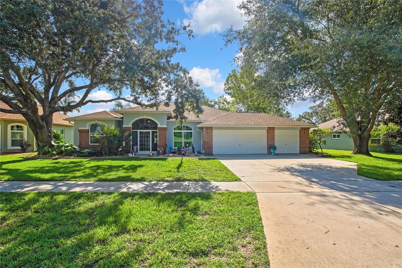 3224 ST IVES BLVD, Spring Hill FL 34609