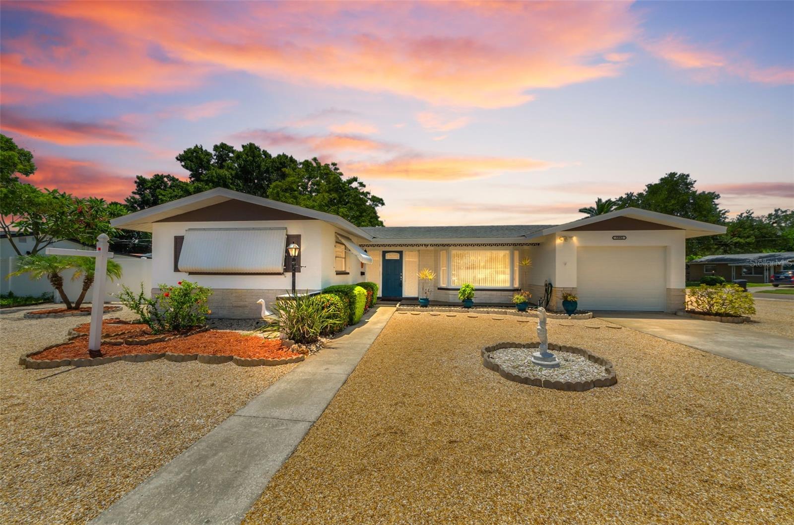 5992 32ND AVE N, St Petersburg FL 33710