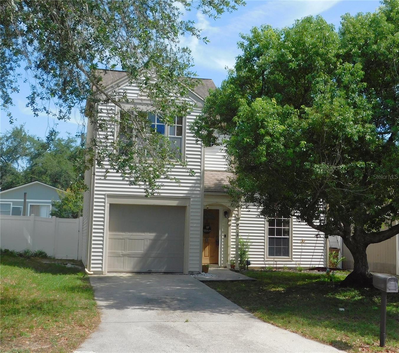 7508 OKEECHOBEE CT, Tampa FL 33637