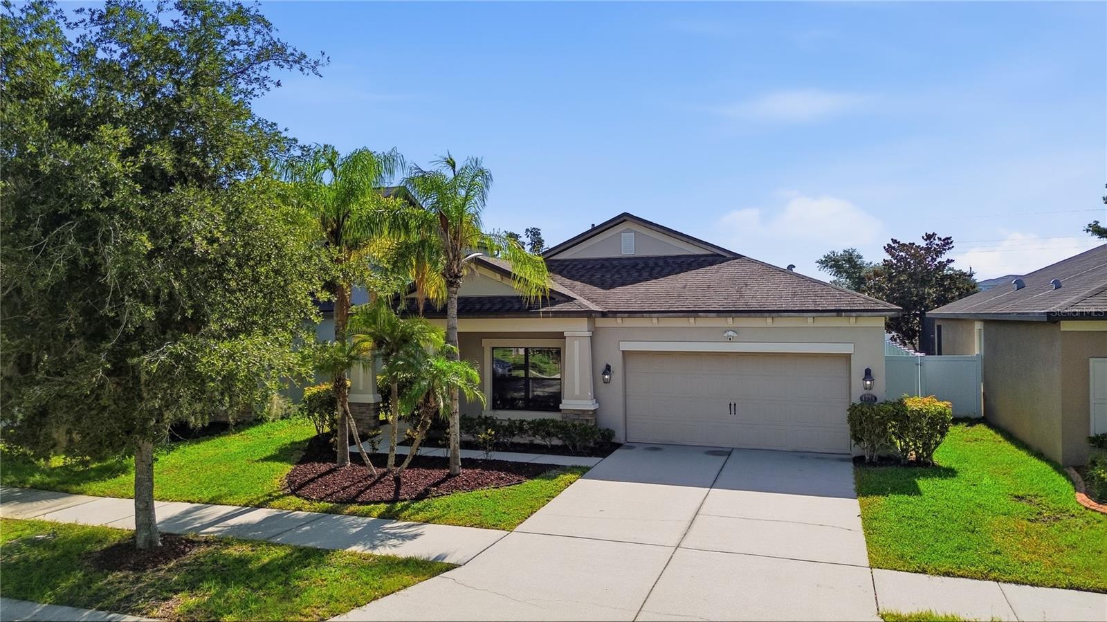 4738 WOODS LANDING LN, Tampa FL 33619