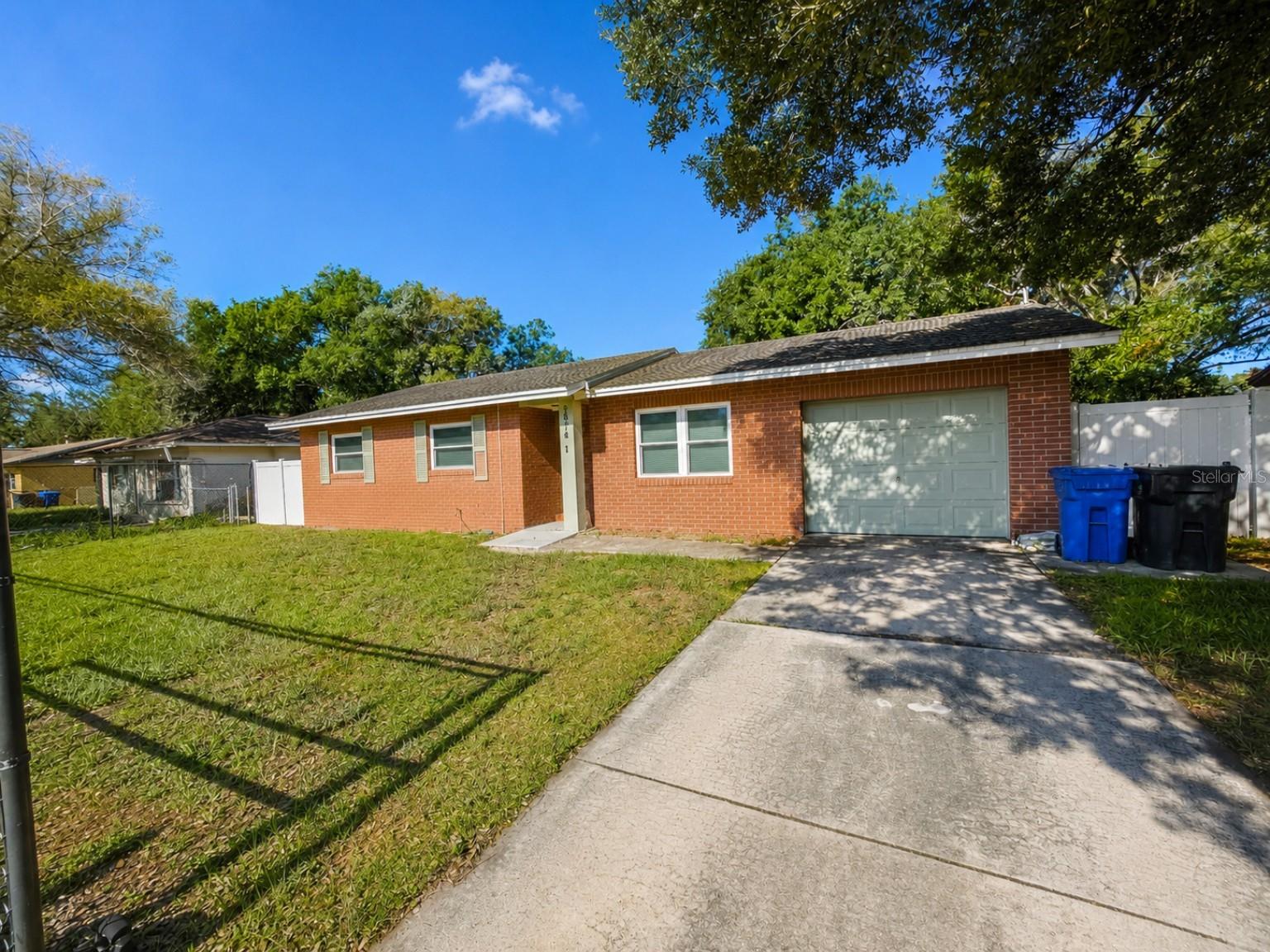 5814 HAMMON DR, Tampa FL 33619