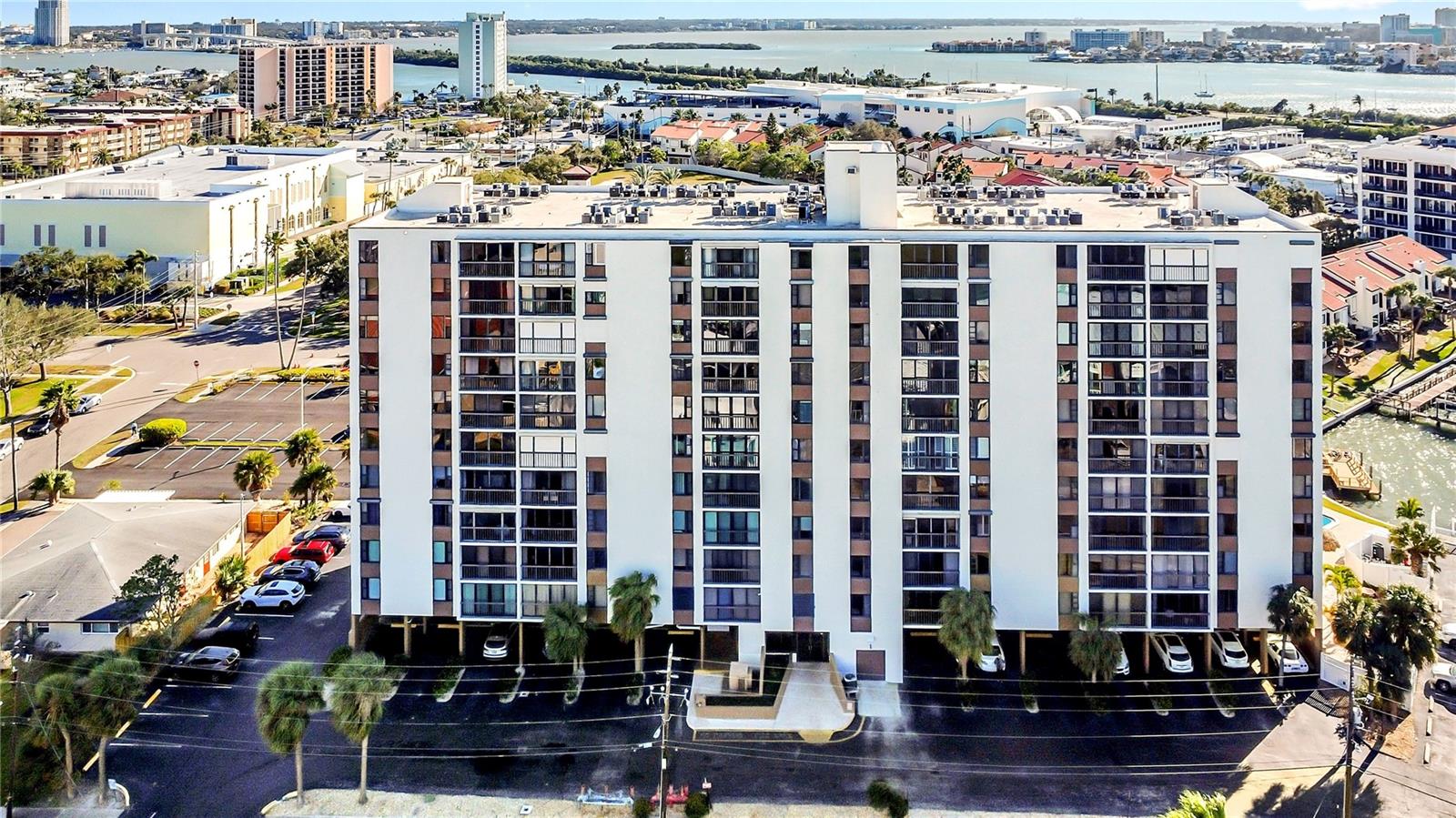255 DOLPHIN PT #407, Clearwater Beach FL 33767