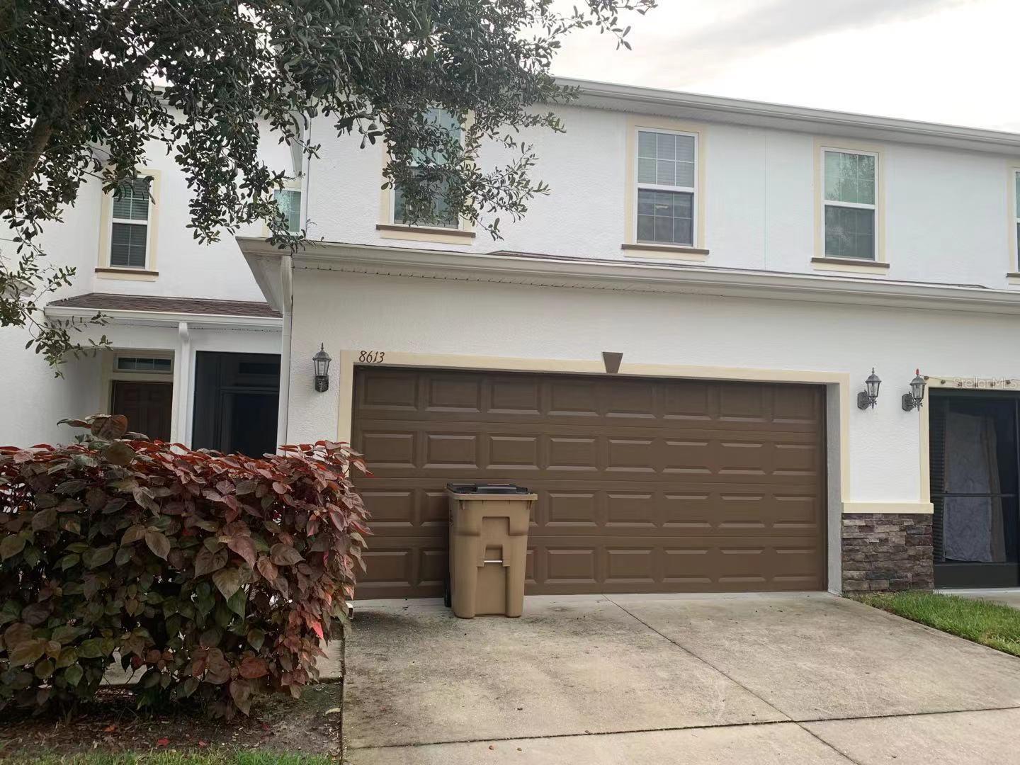 8613 ANDALUCIA FIELD DR, Tampa FL 33637