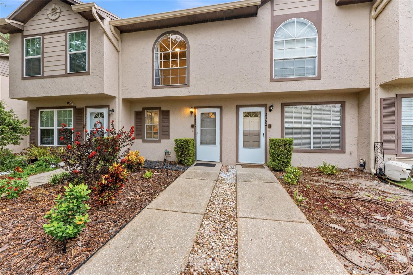 2350 FLETCHERS POINT CIR, Tampa FL 33613