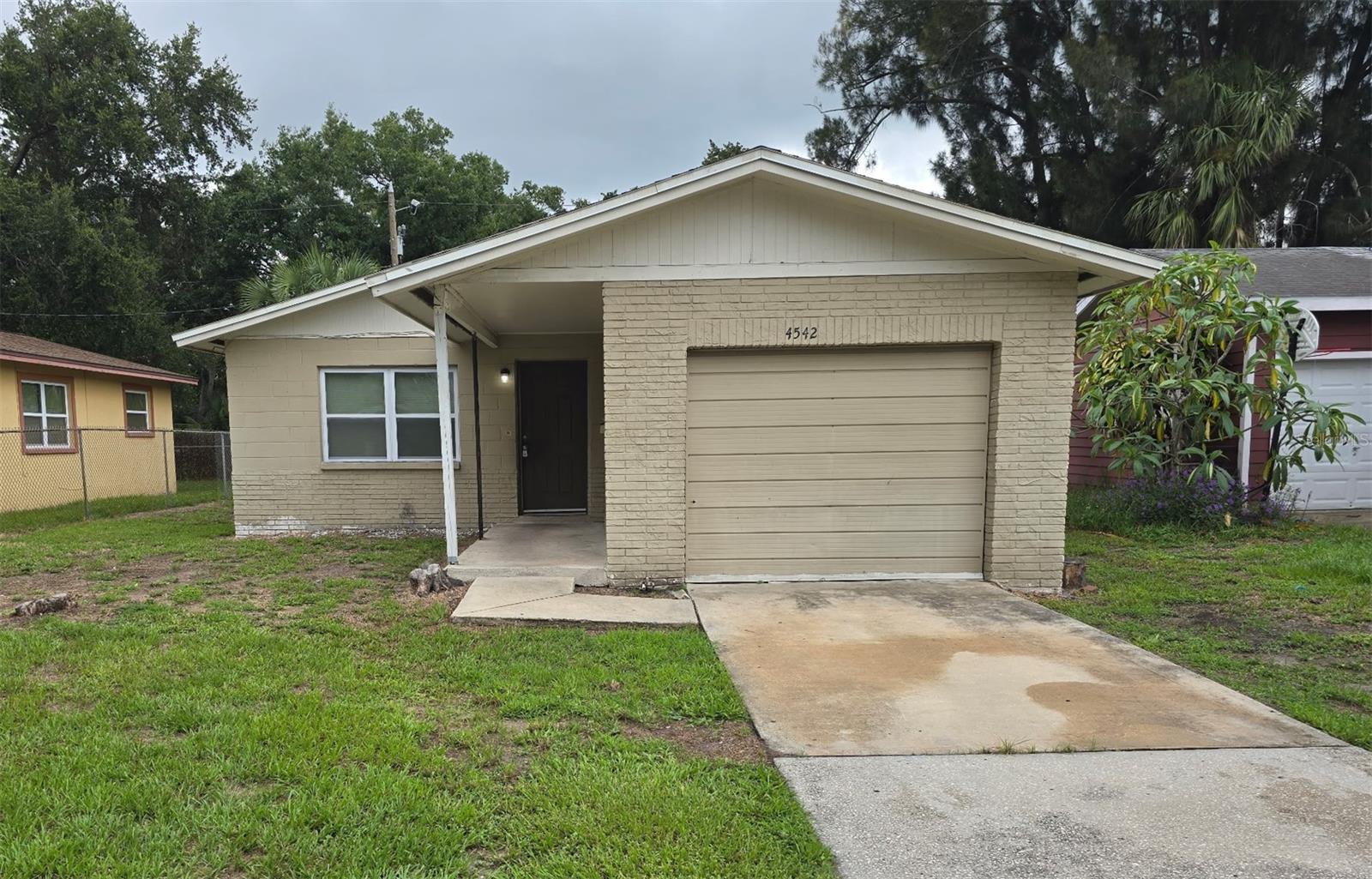 4542 21ST AVE S, St Petersburg FL 33711