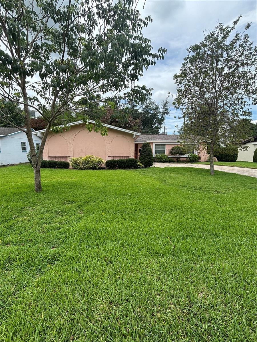 2709 E 122ND AVE, Tampa FL 33612