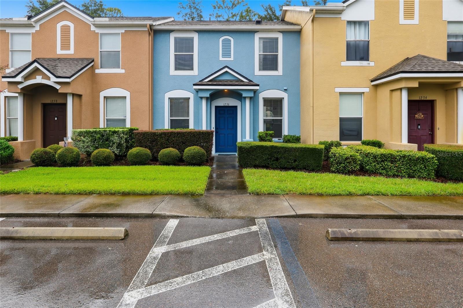 1236 BLENHEIM CT, Wesley Chapel FL 33543