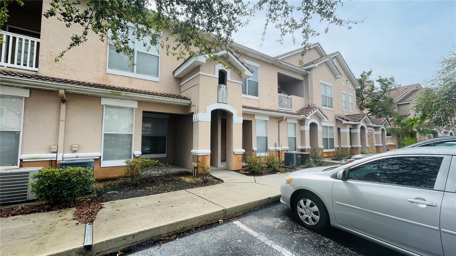 10519 VILLA VIEW CIR #10519, Tampa FL 33647