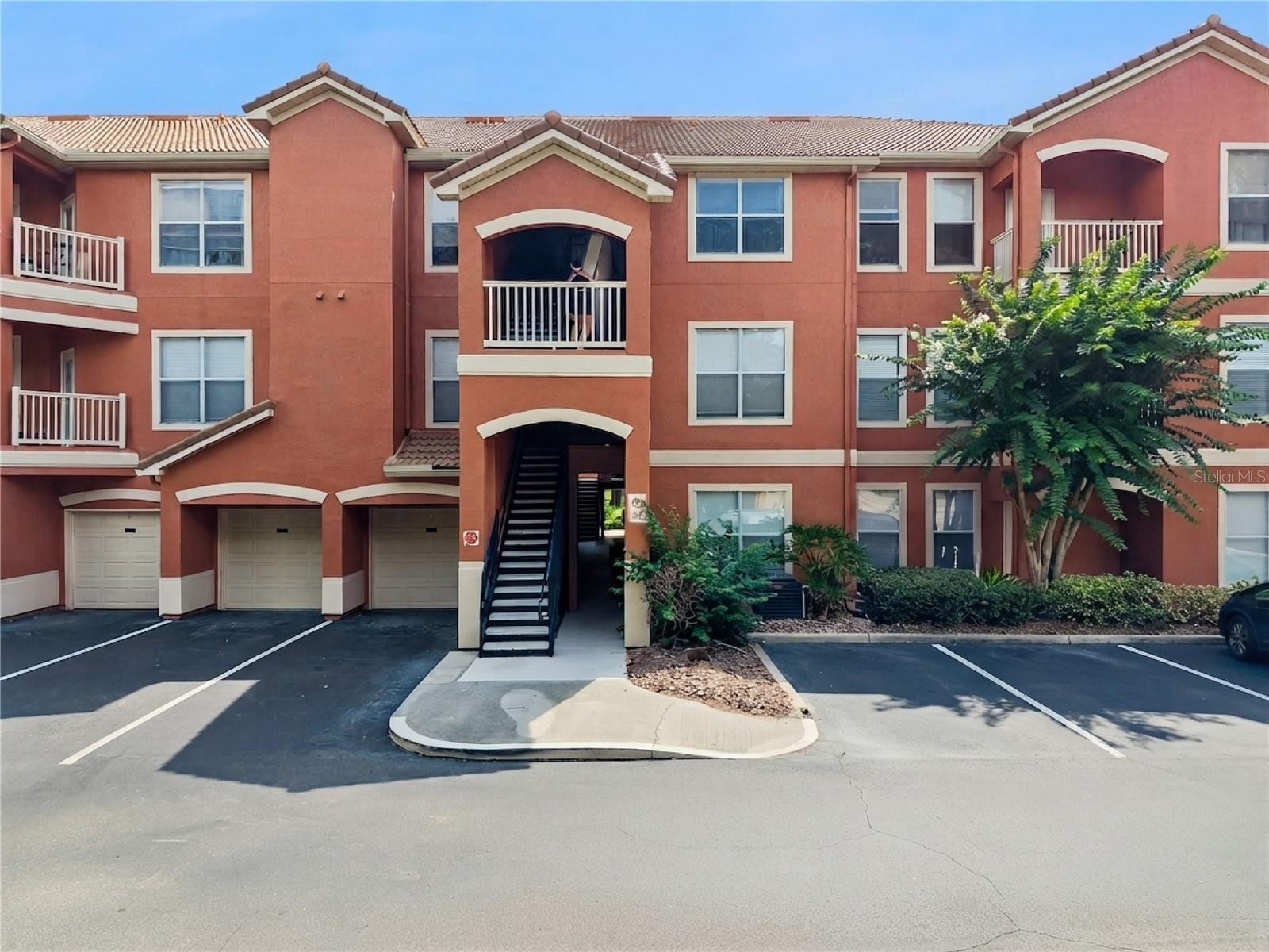 8813 VILLA VIEW CIR #308, Orlando FL 32821
