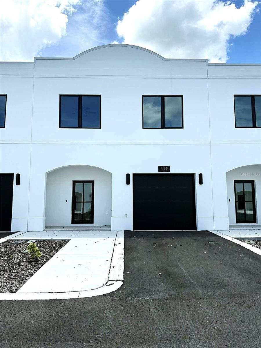 4346 CAMBIO GARDENS CT, Tampa FL 33610