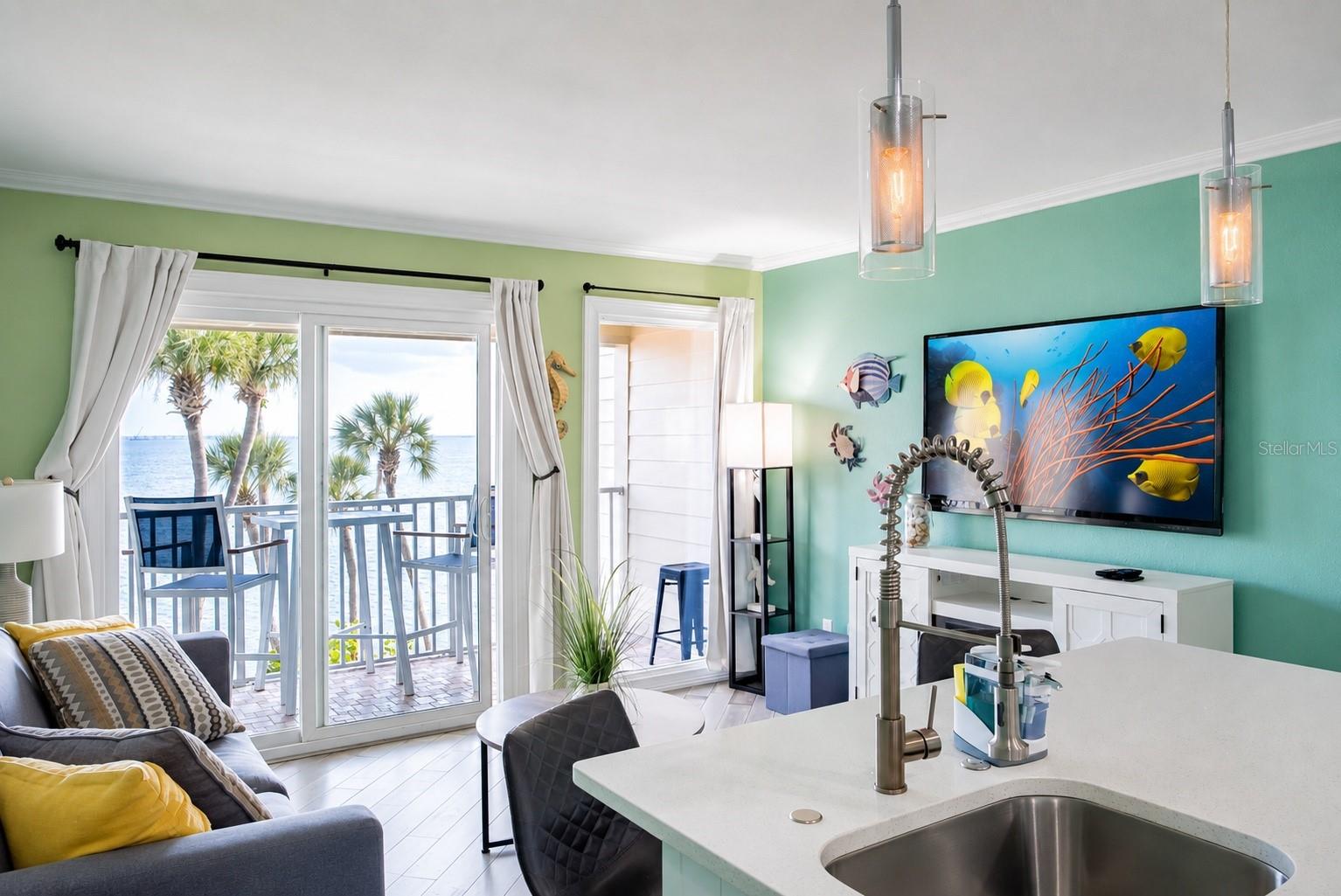 2506 N ROCKY POINT DR #331, Tampa FL 33607