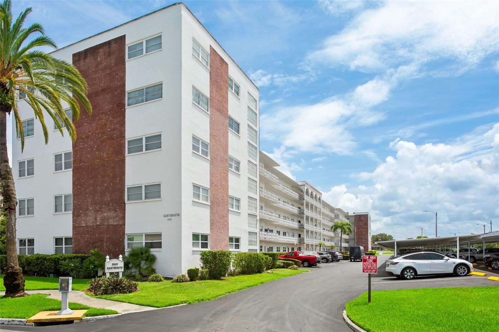 5501 80TH ST N #402, St Petersburg FL 33709