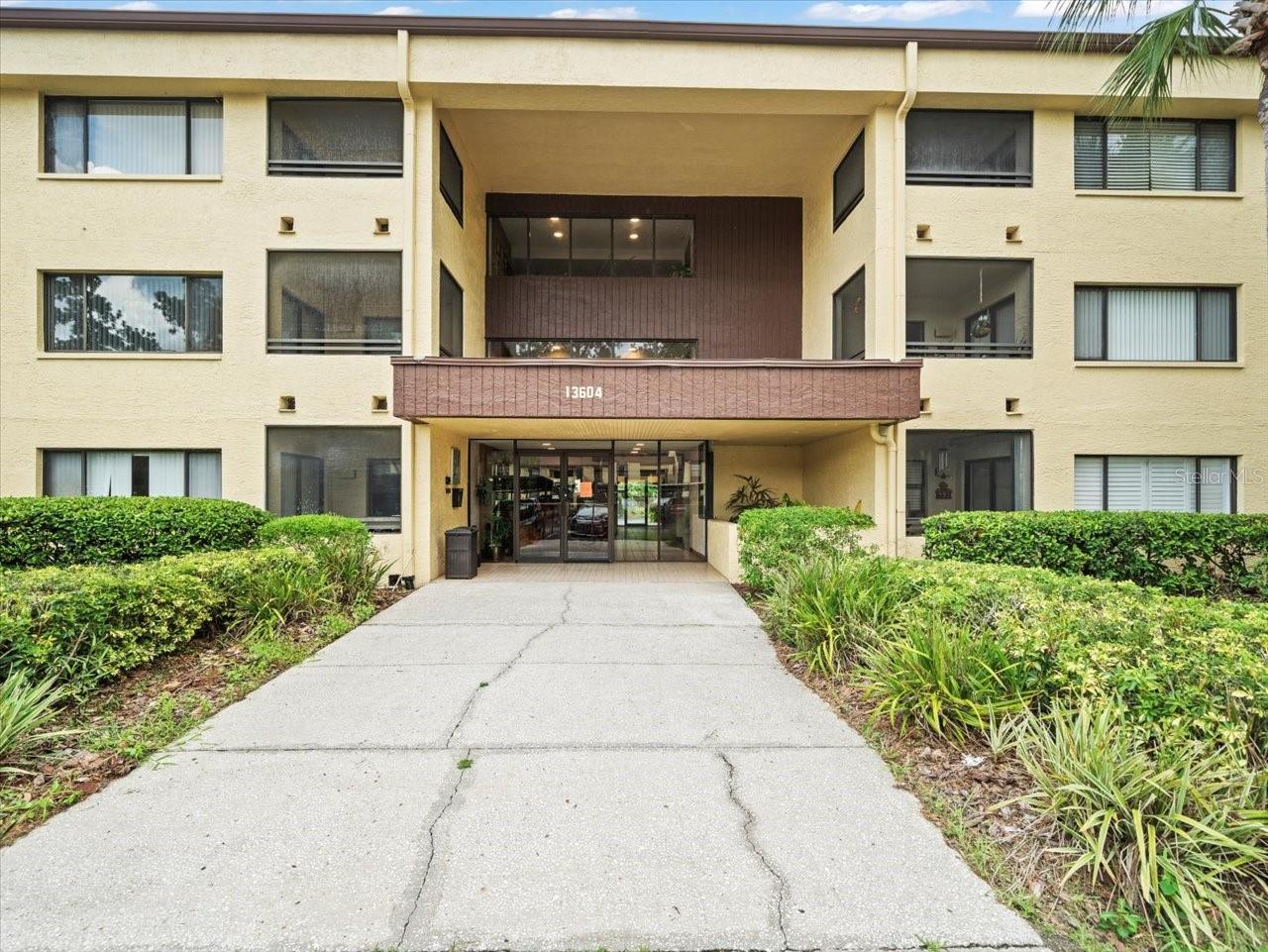 13604 S VILLAGE DR #314, Tampa FL 33618