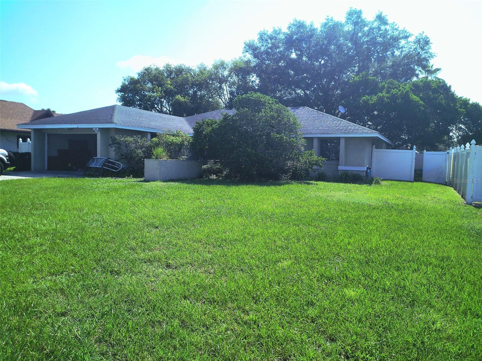 2419 AMBERLY AVE, Orlando FL 32833