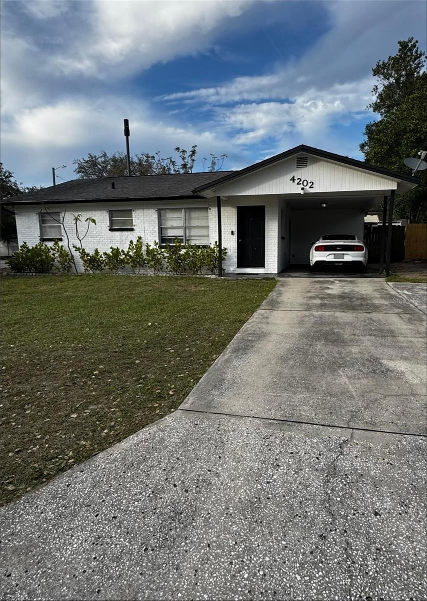 4202 E OKARA RD, Tampa FL 33617